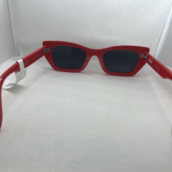 New in Box Kenzo Boke Flower Geometric Sunglasses 51mm Red